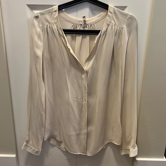Aritzia babaton cream blouse XXS - Picture 1 of 6